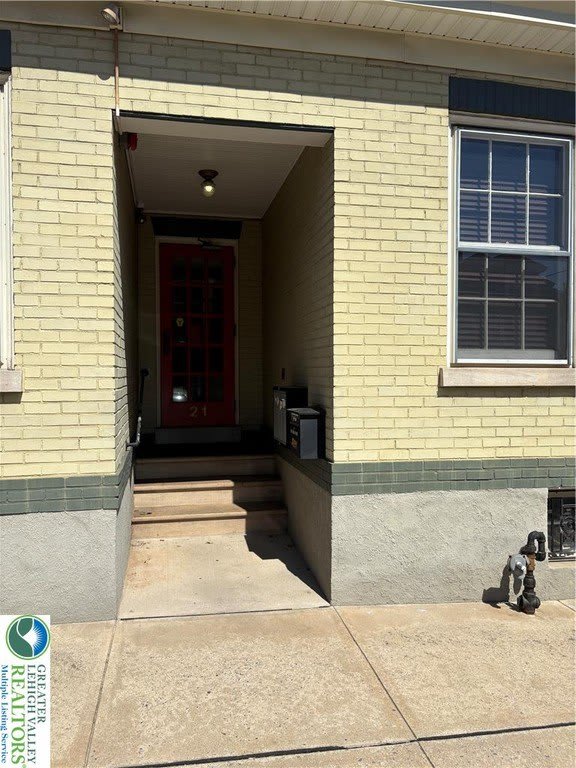 21 N 10th – photo 2