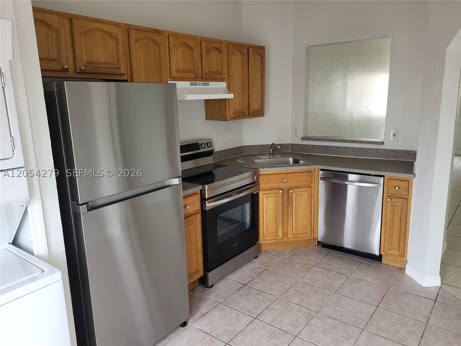 31 NE 13th Ave – photo 3