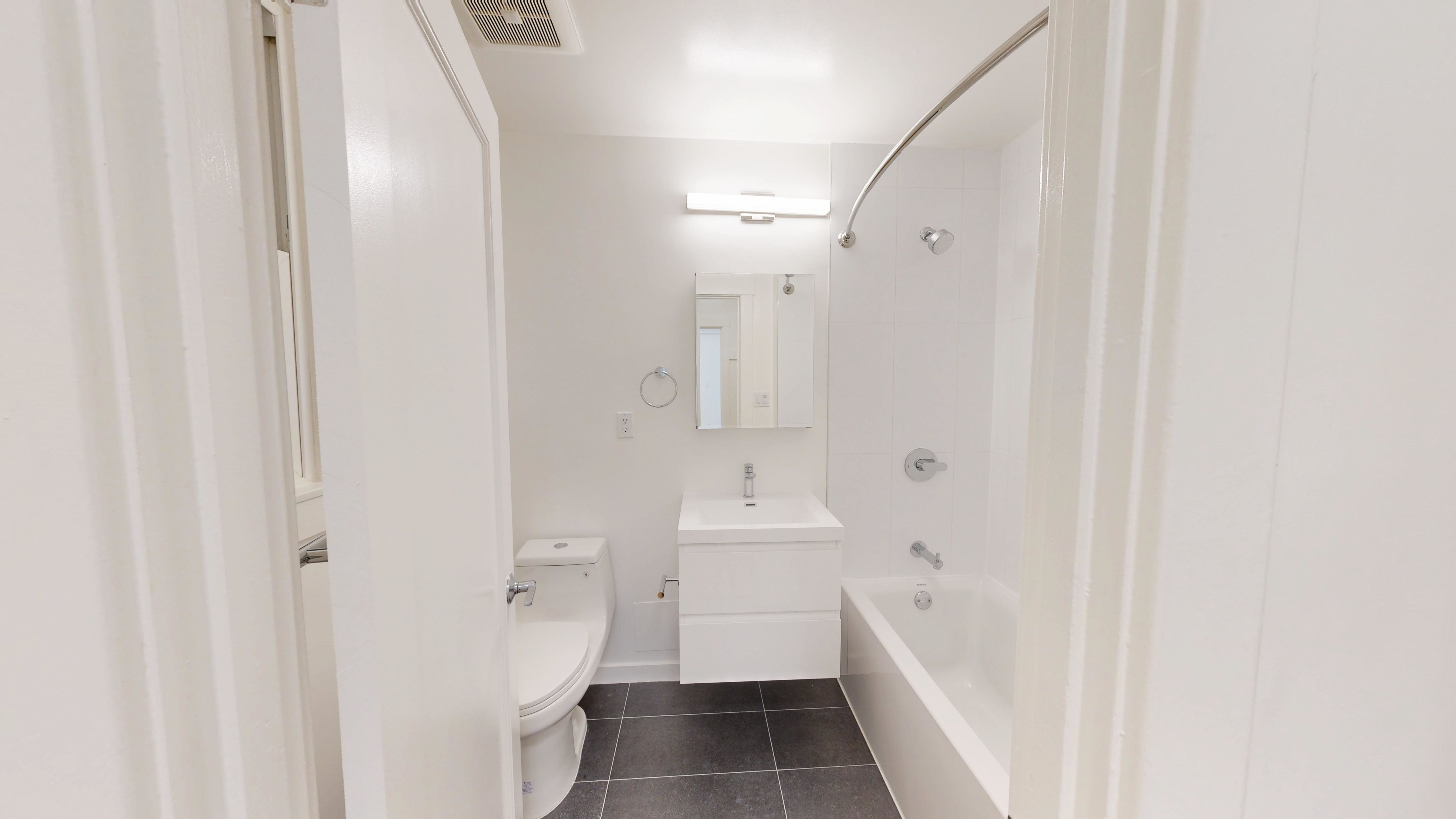 2121 Sacramento Street – photo 5
