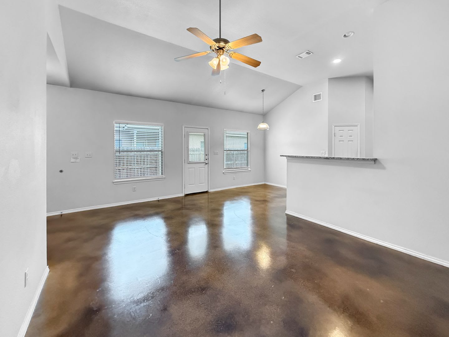 Mow &amp; Trim Included / Fridge Included / Fenced in Yard / Updated Landscaping / CISD – photo 2