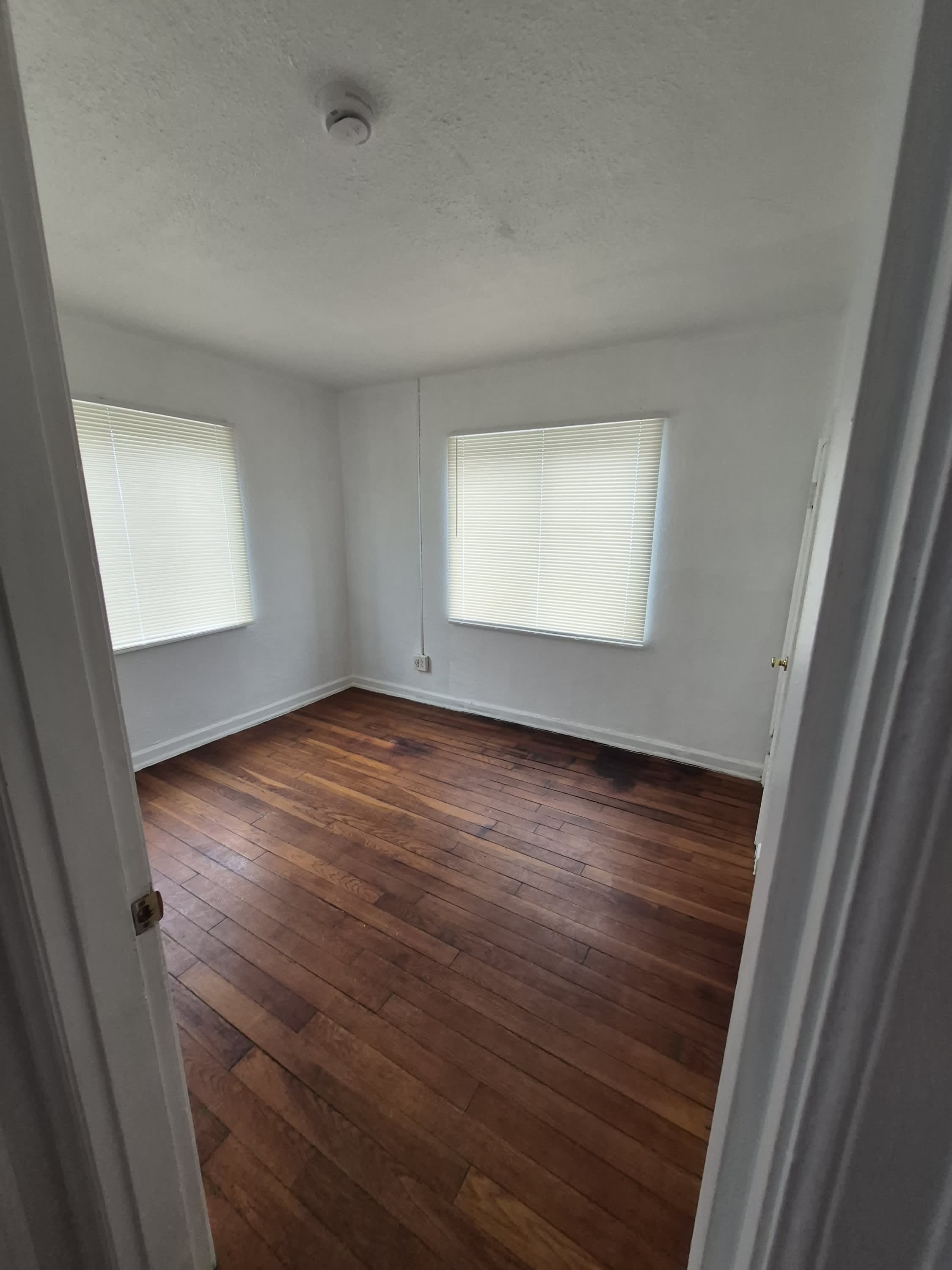 35 North Wright Avenue – photo 2