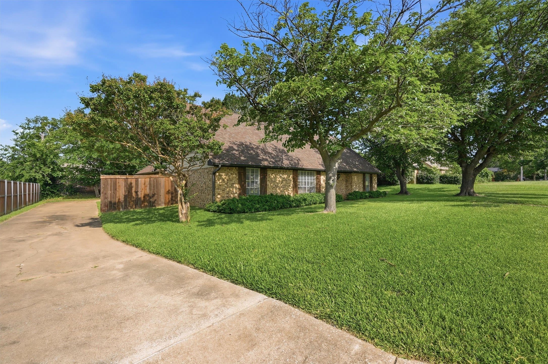 720 Blanton Drive – photo 1