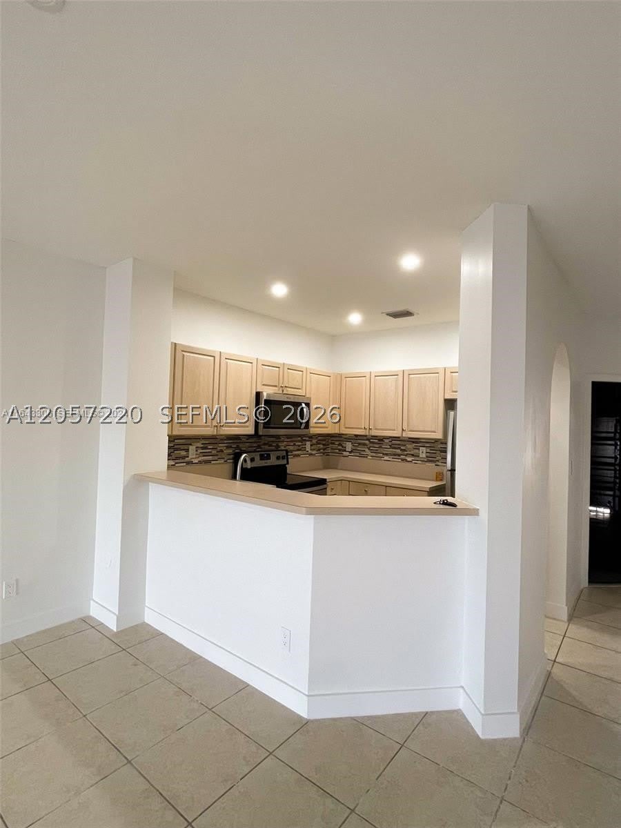 12162 SW 5th Ct – photo 3