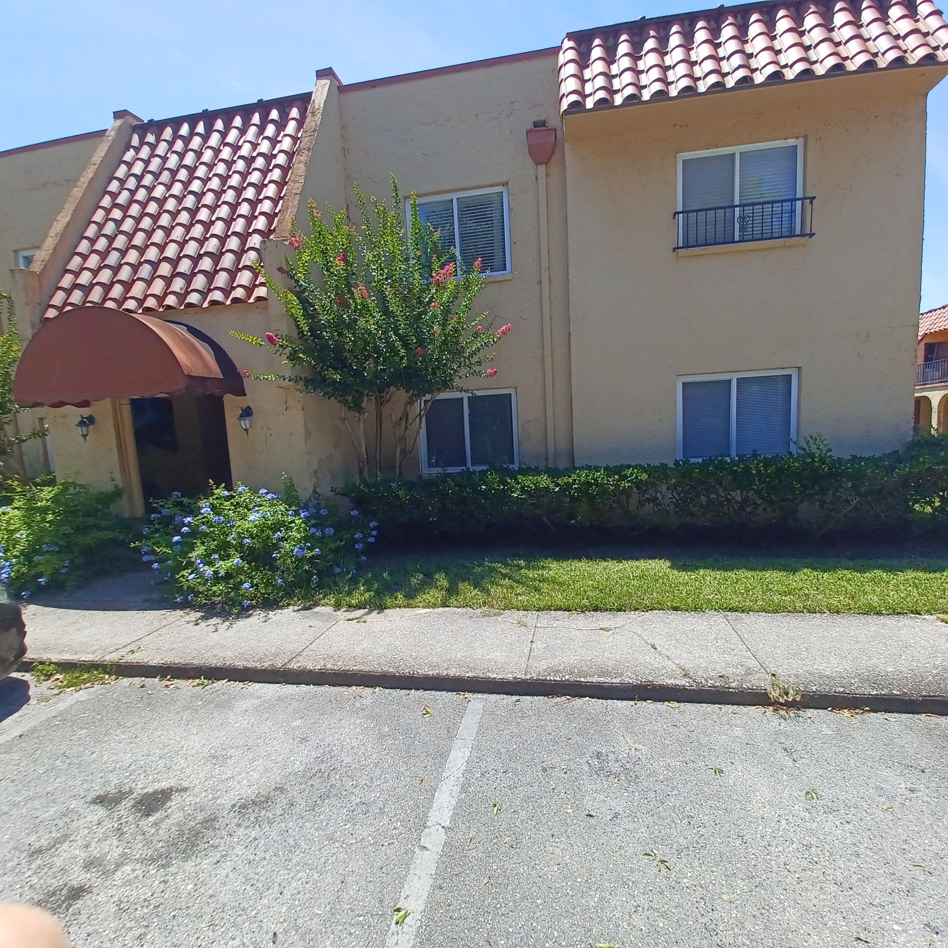 3918 La Mirada Dr N #7 – photo 4