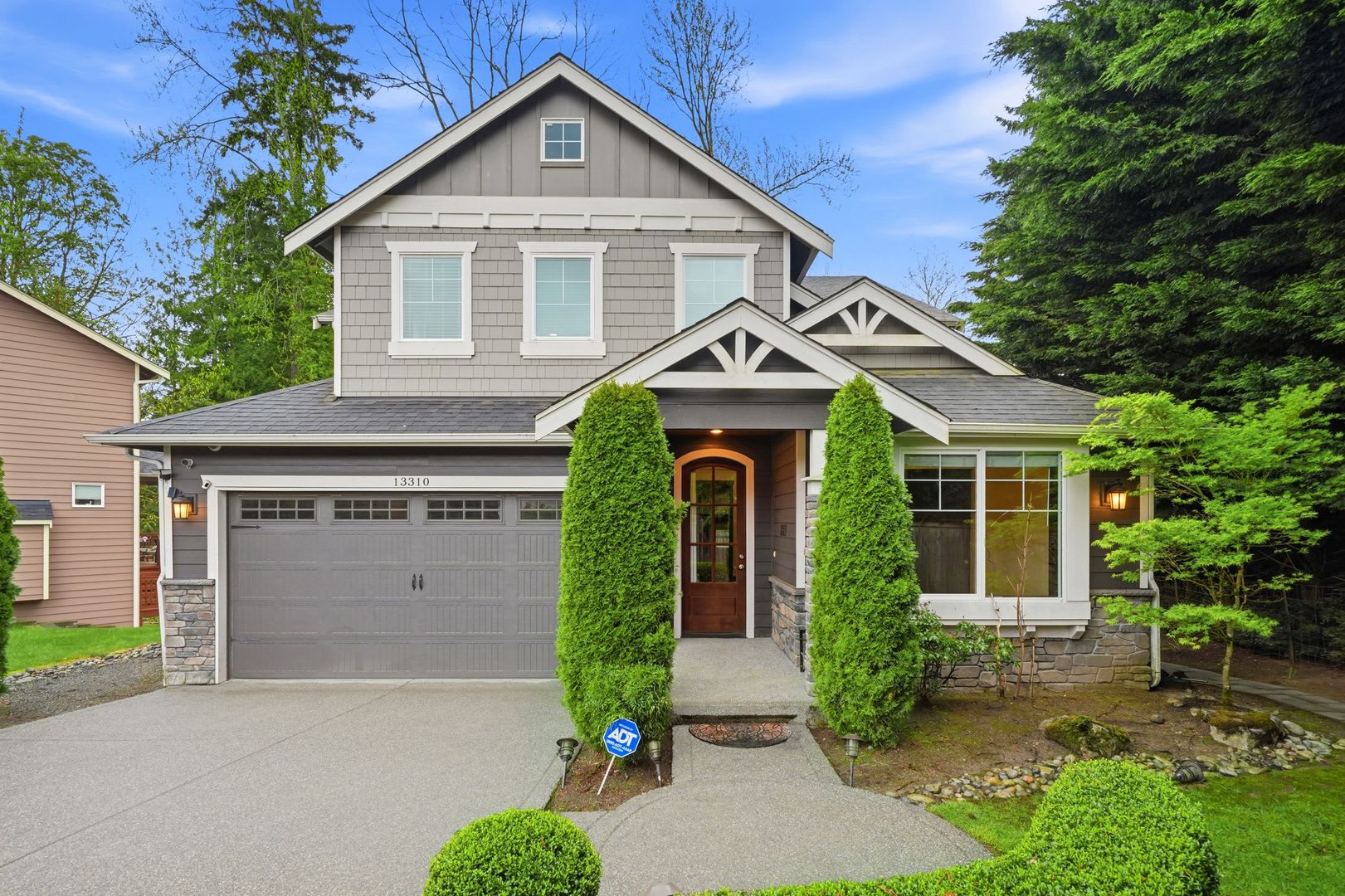 Stunning Finn Hill Retreat — Space, Style & Privacy – photo 3
