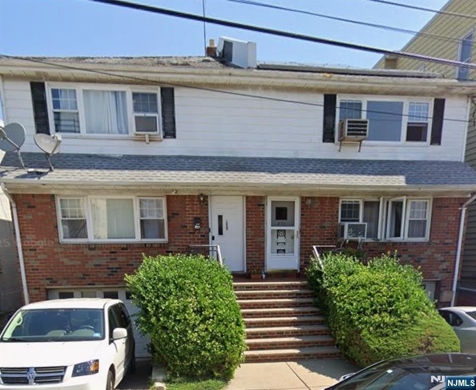 237 Riverview Place – photo 1