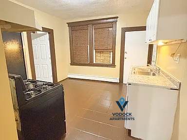 128 Madison St – photo 5