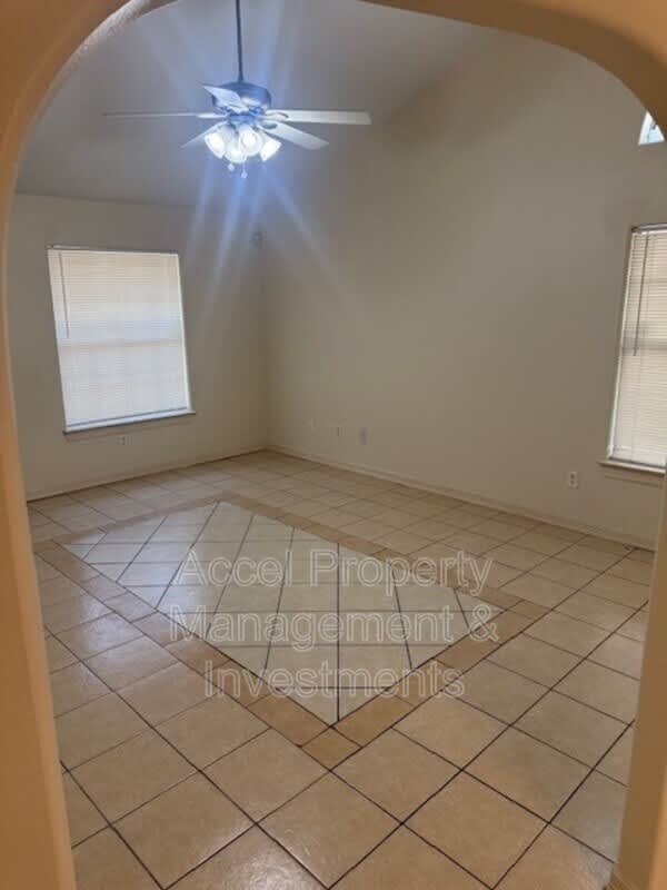 1902 Bahamas Drive – photo 4