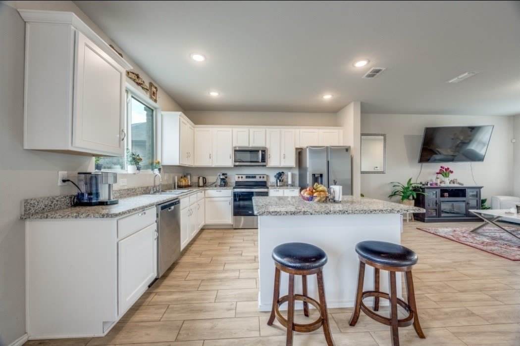 926 Hurstwood Drive – photo 3