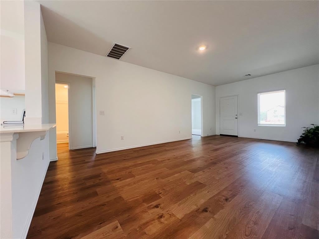 604 Hillsboro Drive – photo 5