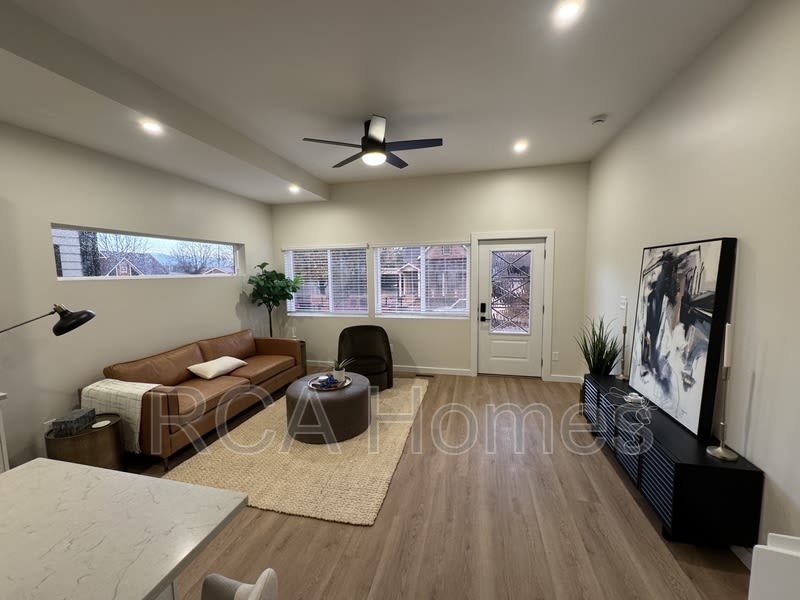 43 Keystone Avenue – photo 2