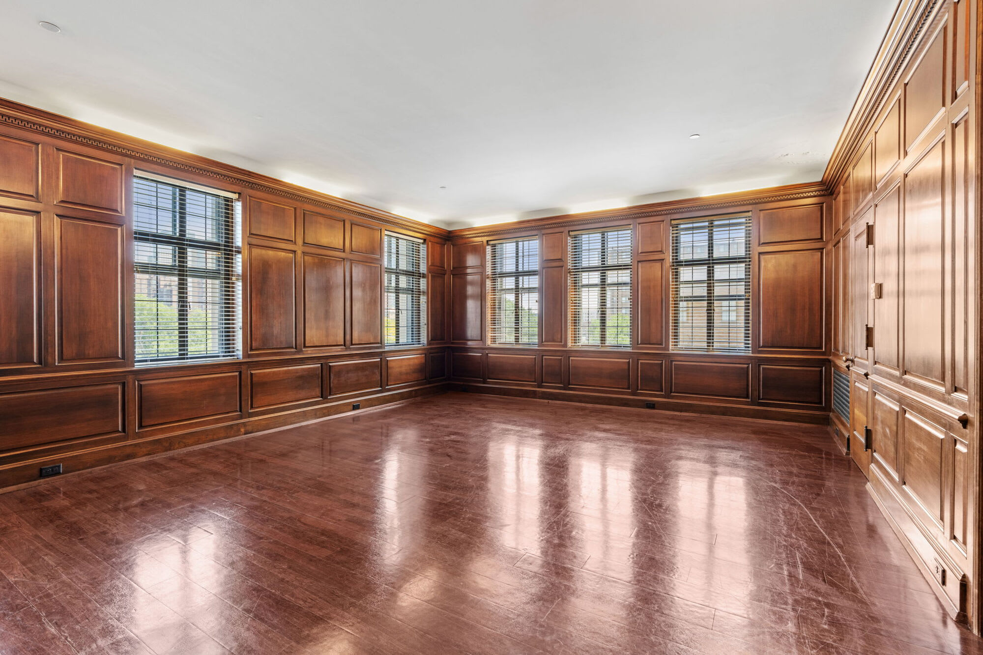 430 Oak Grove – photo 4