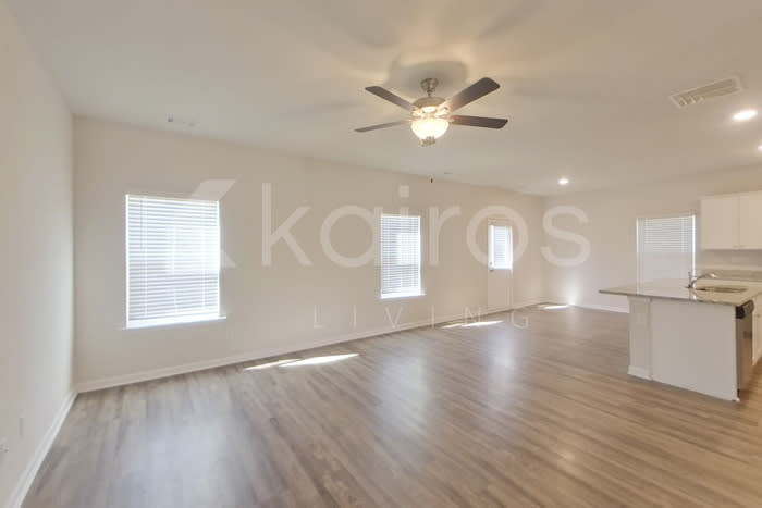 3564 Bridgewood Drive – photo 2