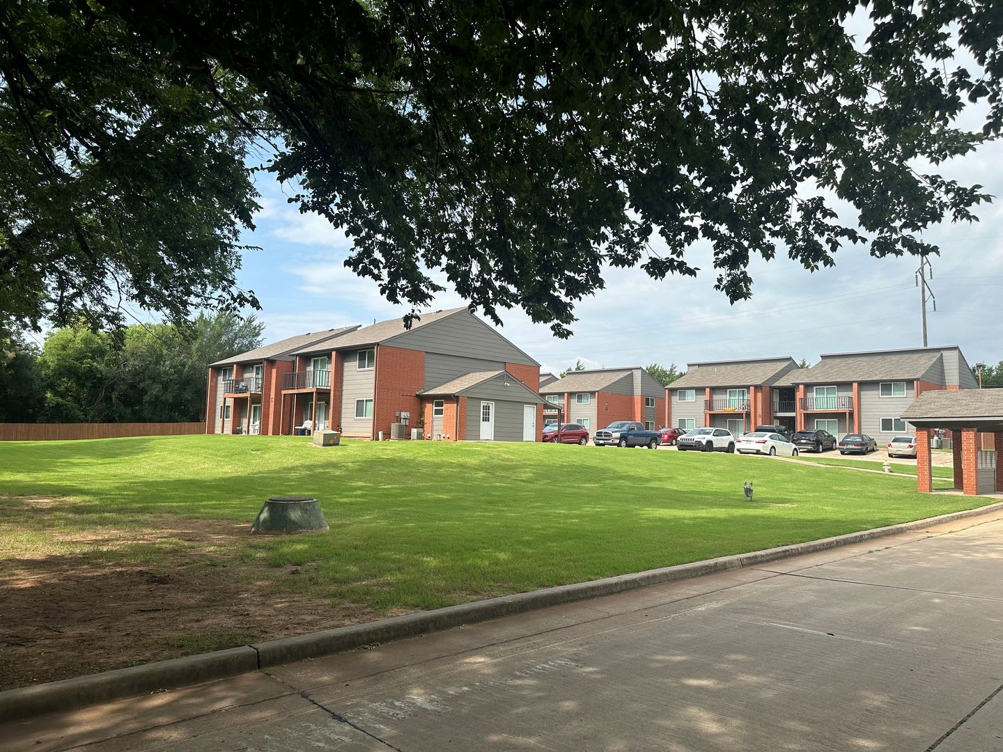Country Grove Apartments – photo 3