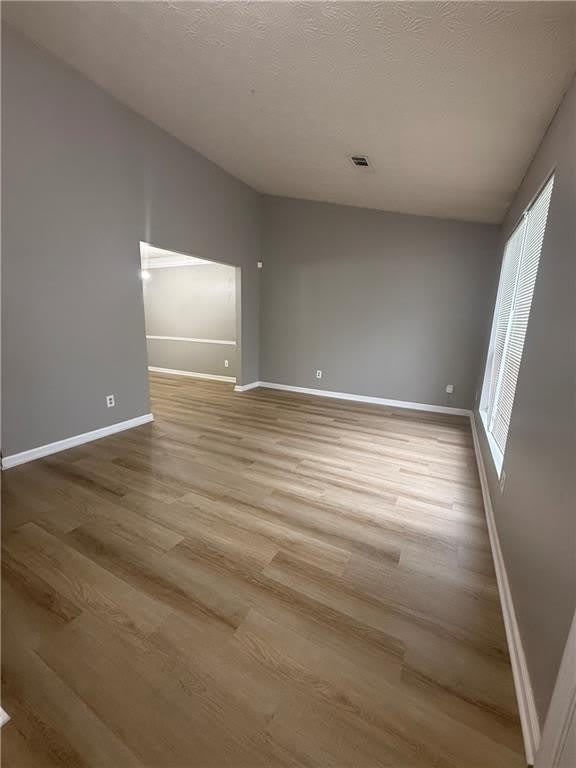 1579 Picadilly Court NE – photo 2
