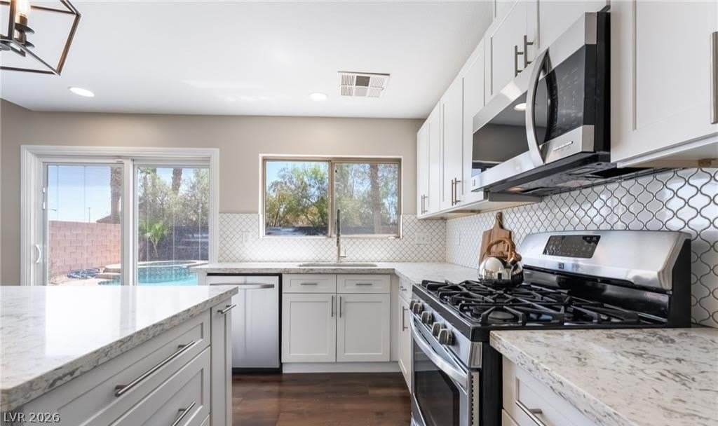 18 Amber Rock Street – photo 4