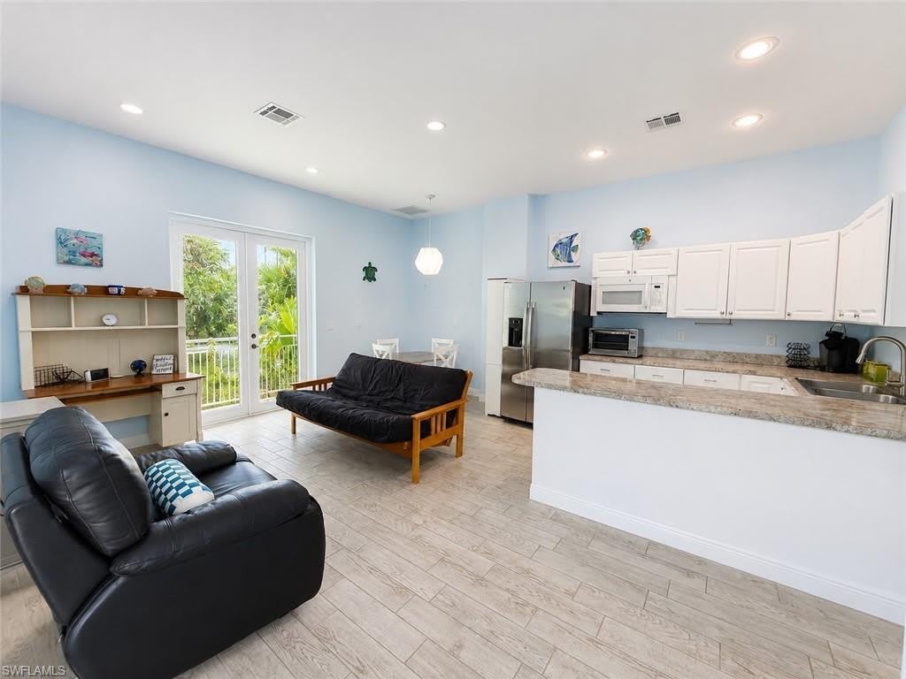 10919 Parnu St – photo 4