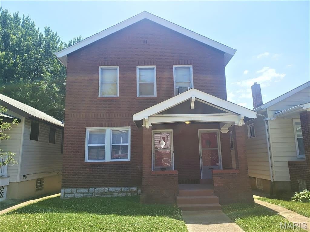 4634 Ray Avenue – photo 1