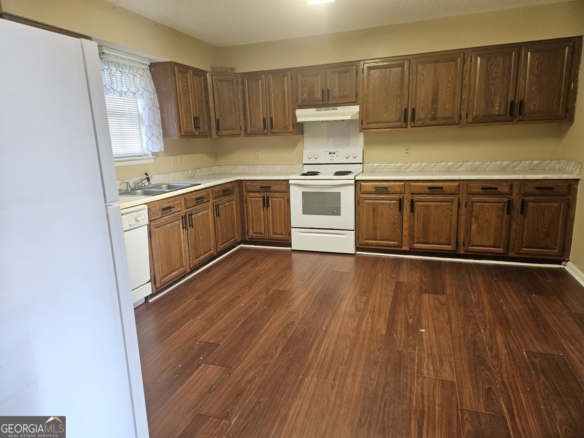 818 Robin Hood Trail – photo 4