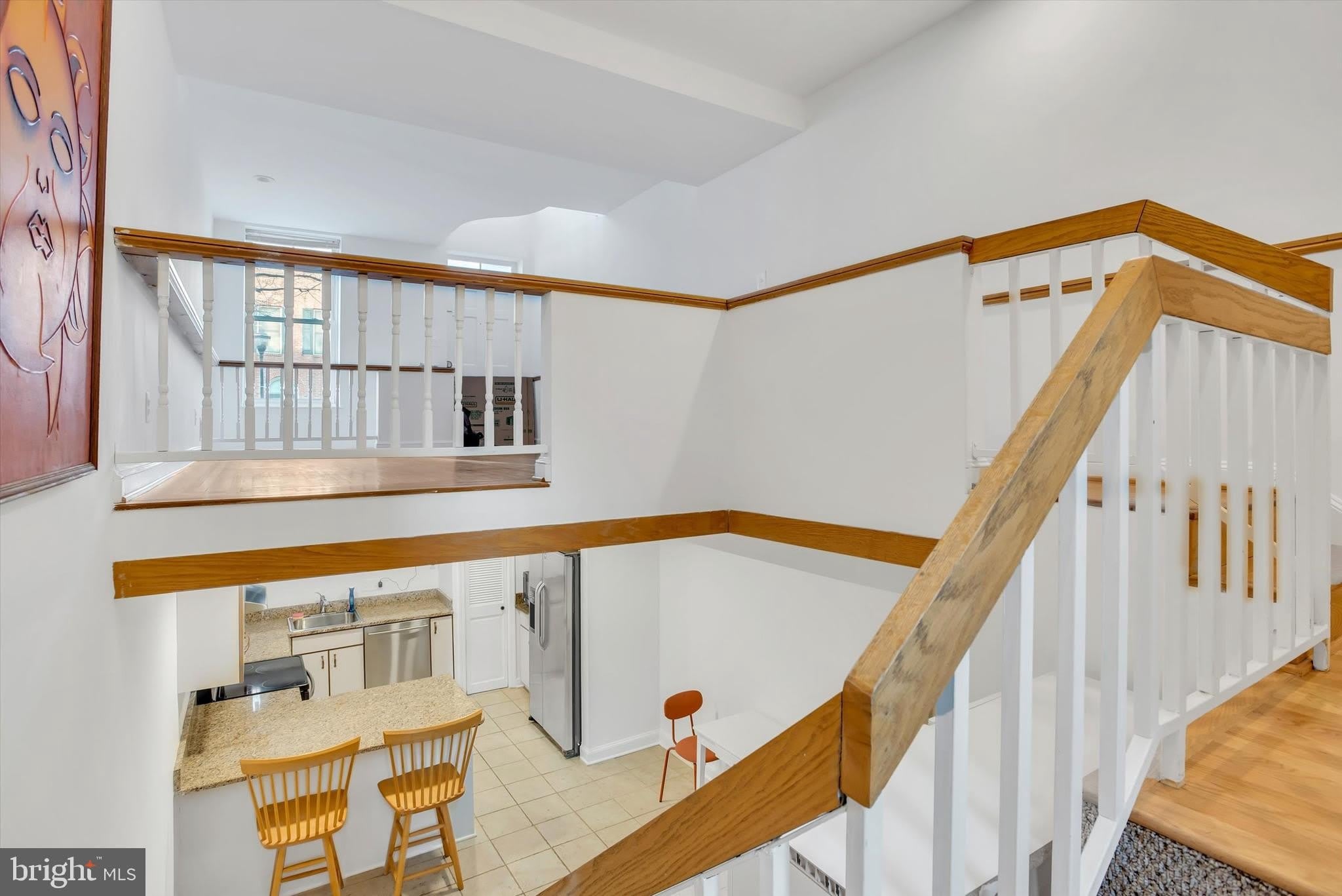 805 S CHARLES Street S – photo 5