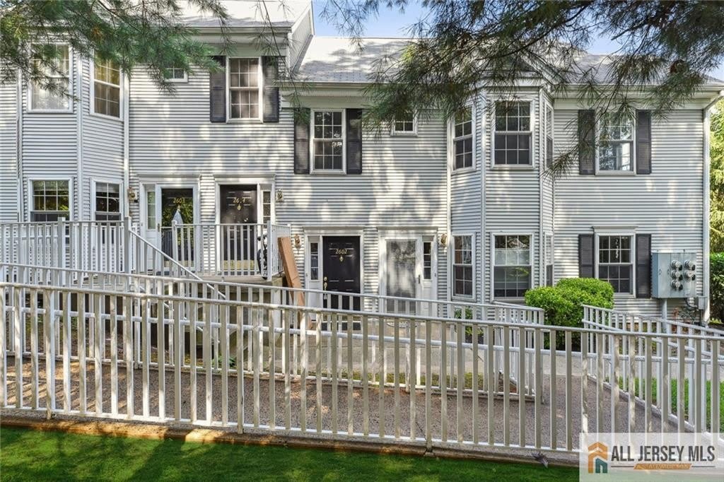 2602 Cypress Lane – photo 4