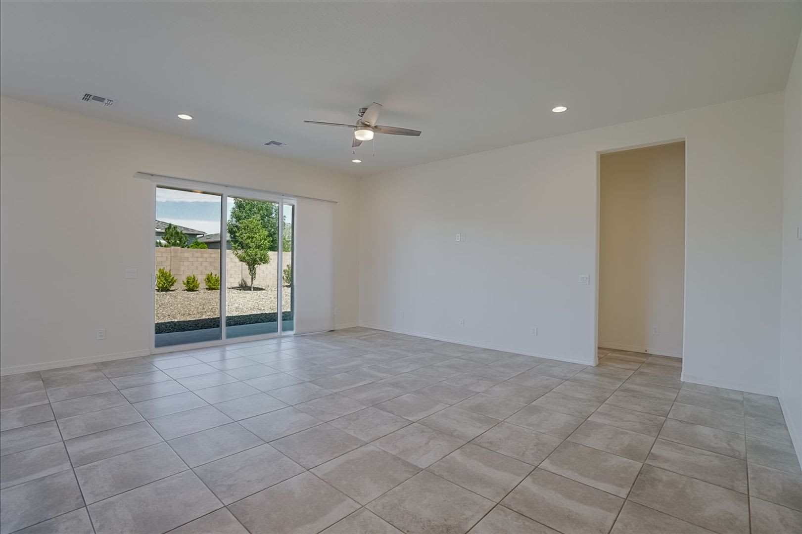 Large Floorplan 3 Bedroom 2 Bathroom Home In Deep Well Ranch Westwood Community Prescott – photo 4