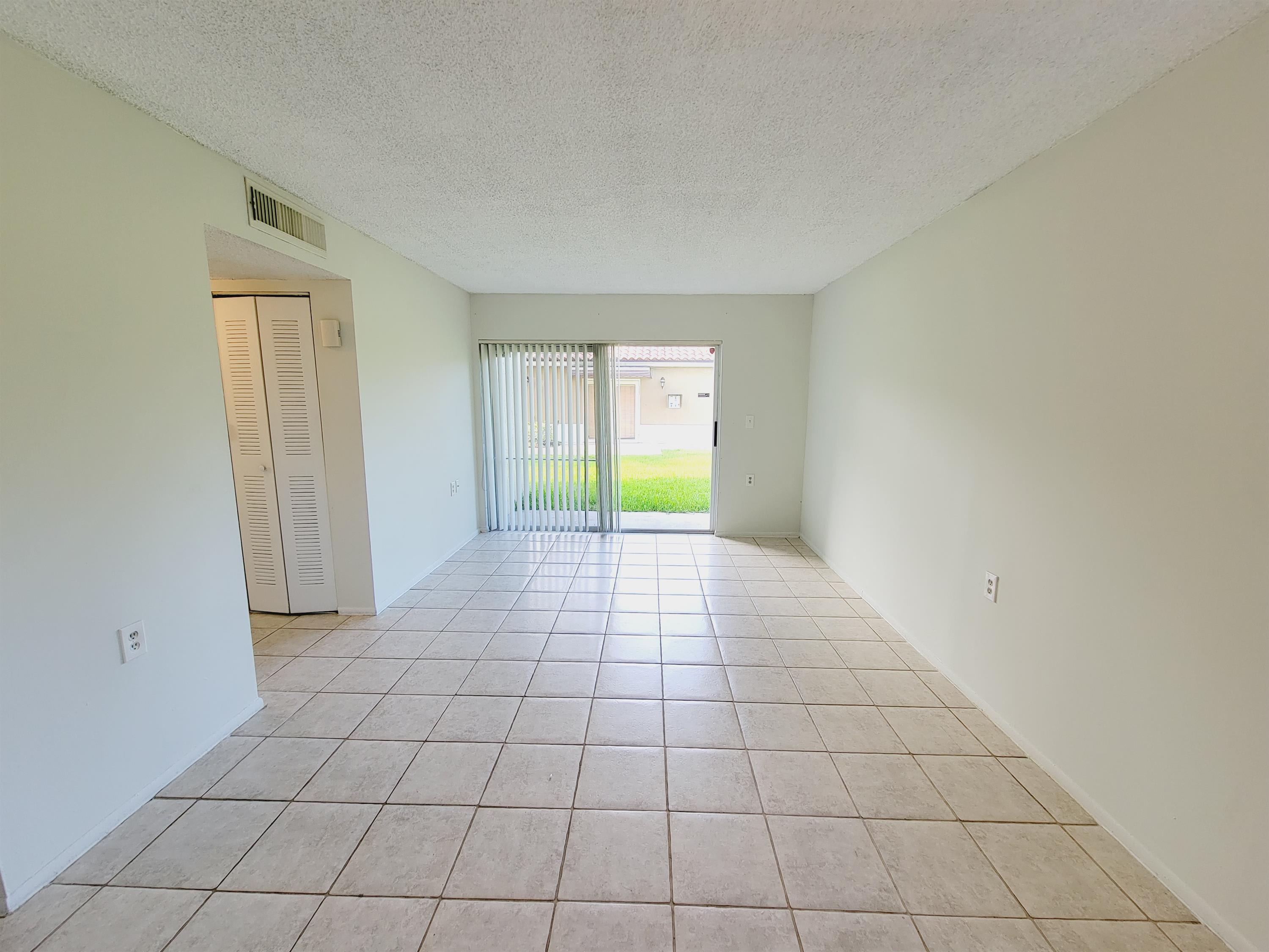 1089 N Benoist Farms Road, #102 – photo 4