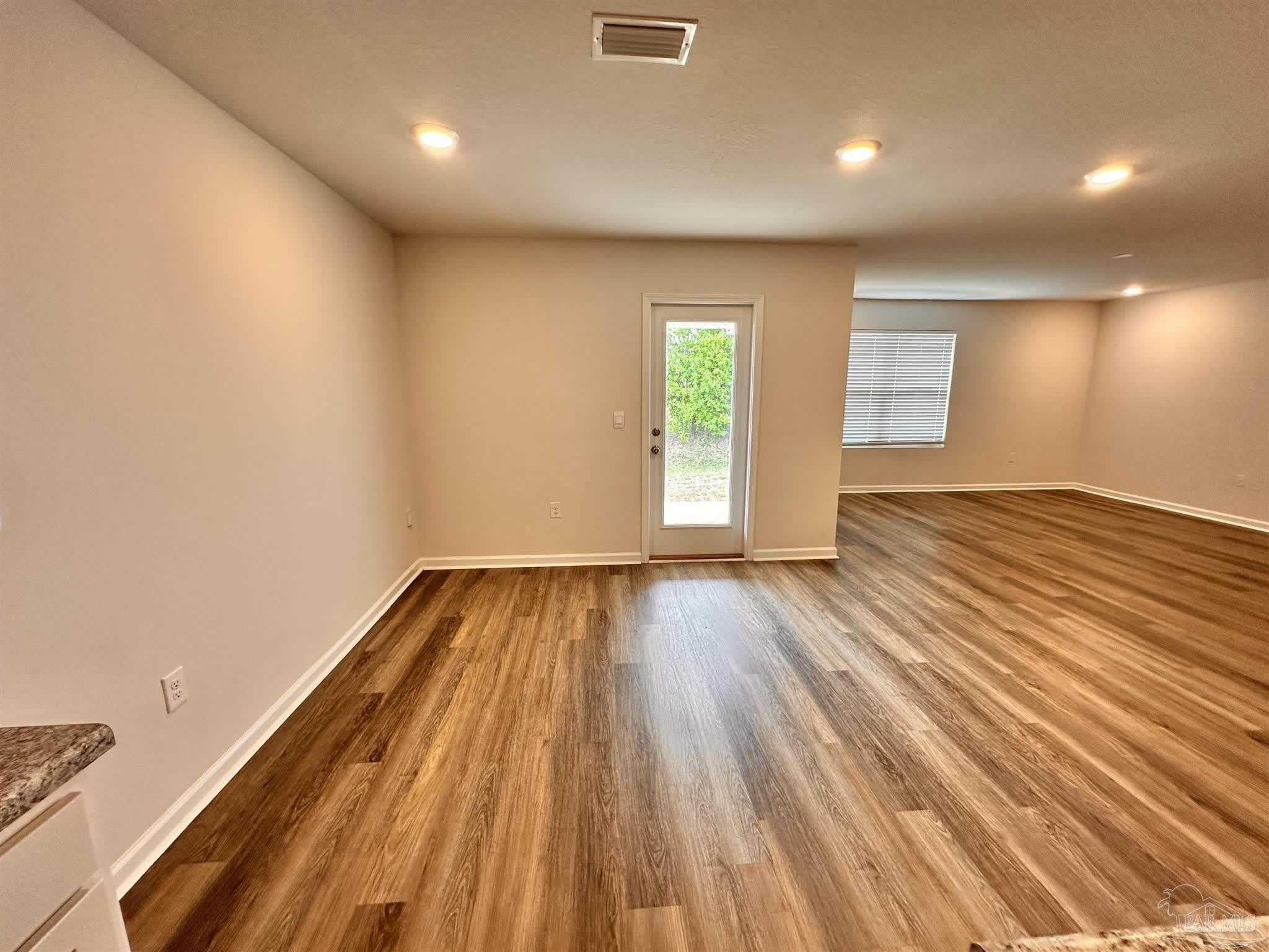 6081 Secretariat Way – photo 5