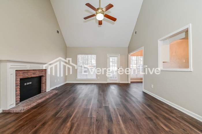 3431 Hollow Oak Drive – photo 2