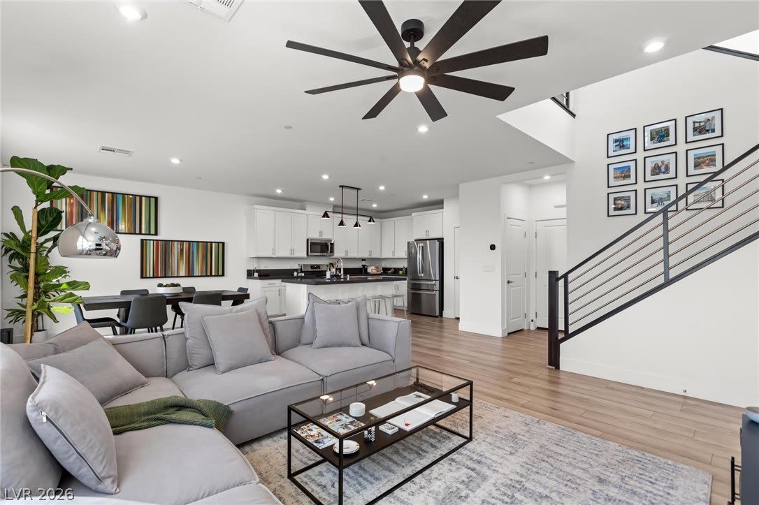 692 Echelon Street – photo 5
