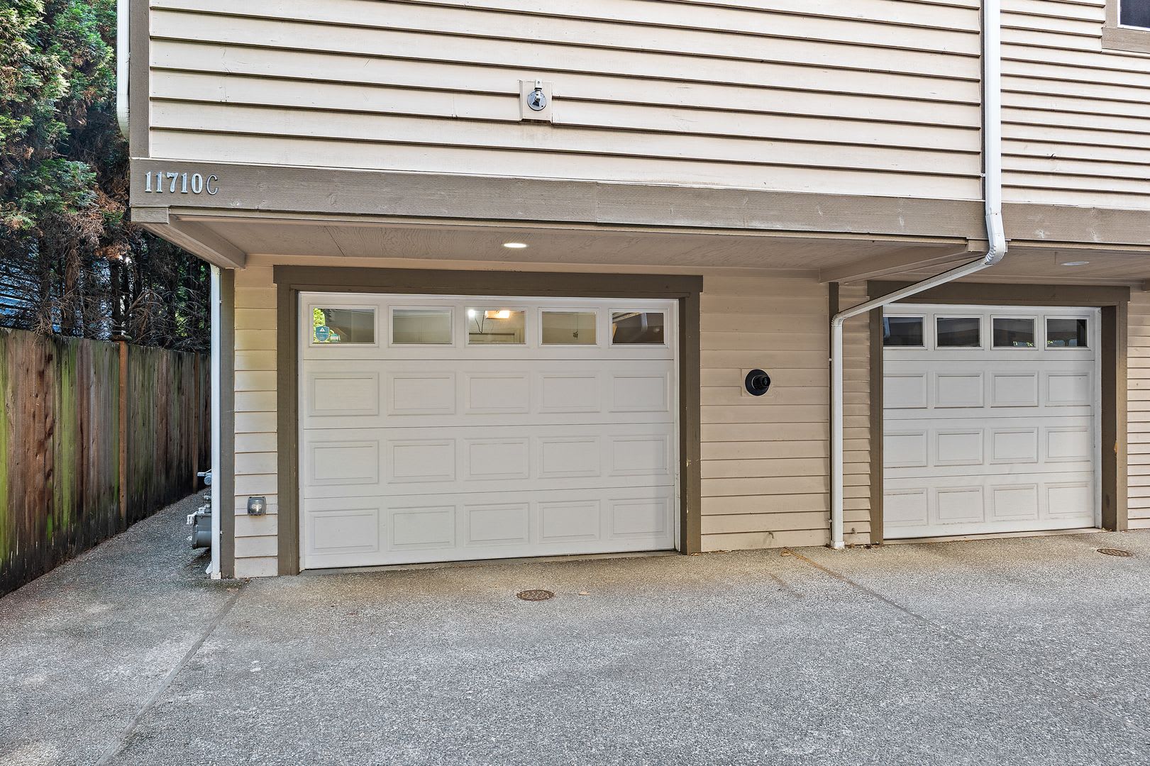 Spacious Greenwood Townhome – photo 4
