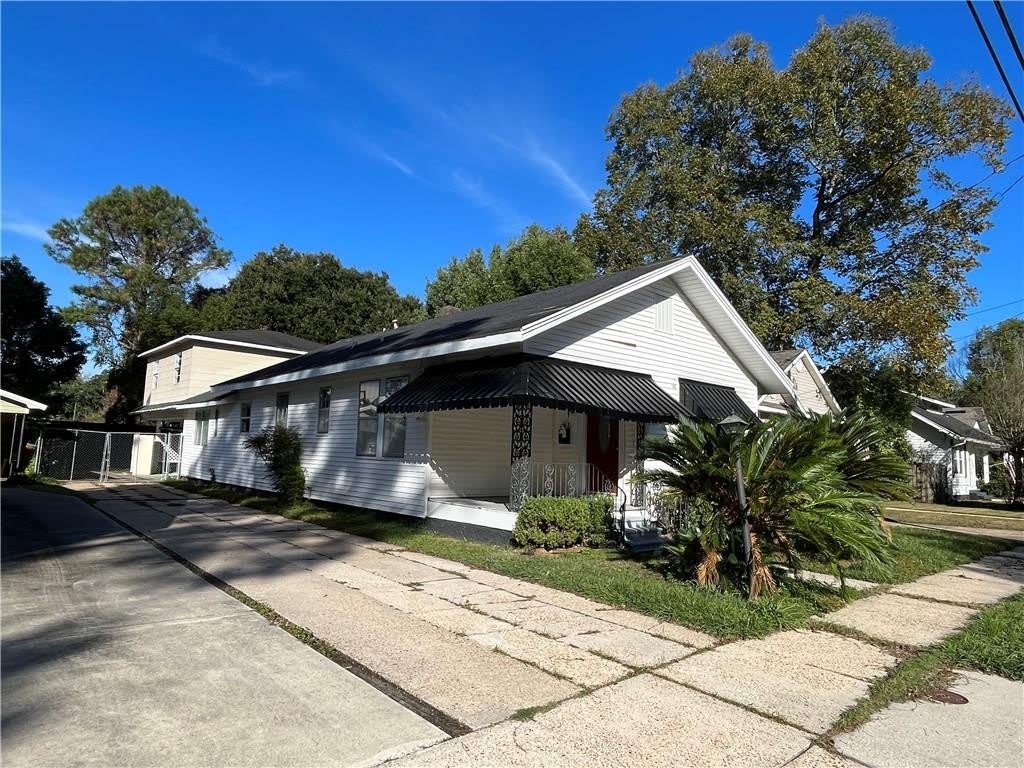 211 Hazel Street – photo 2