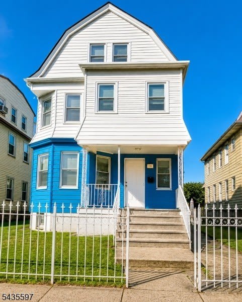 867 S 17th St – photo 1