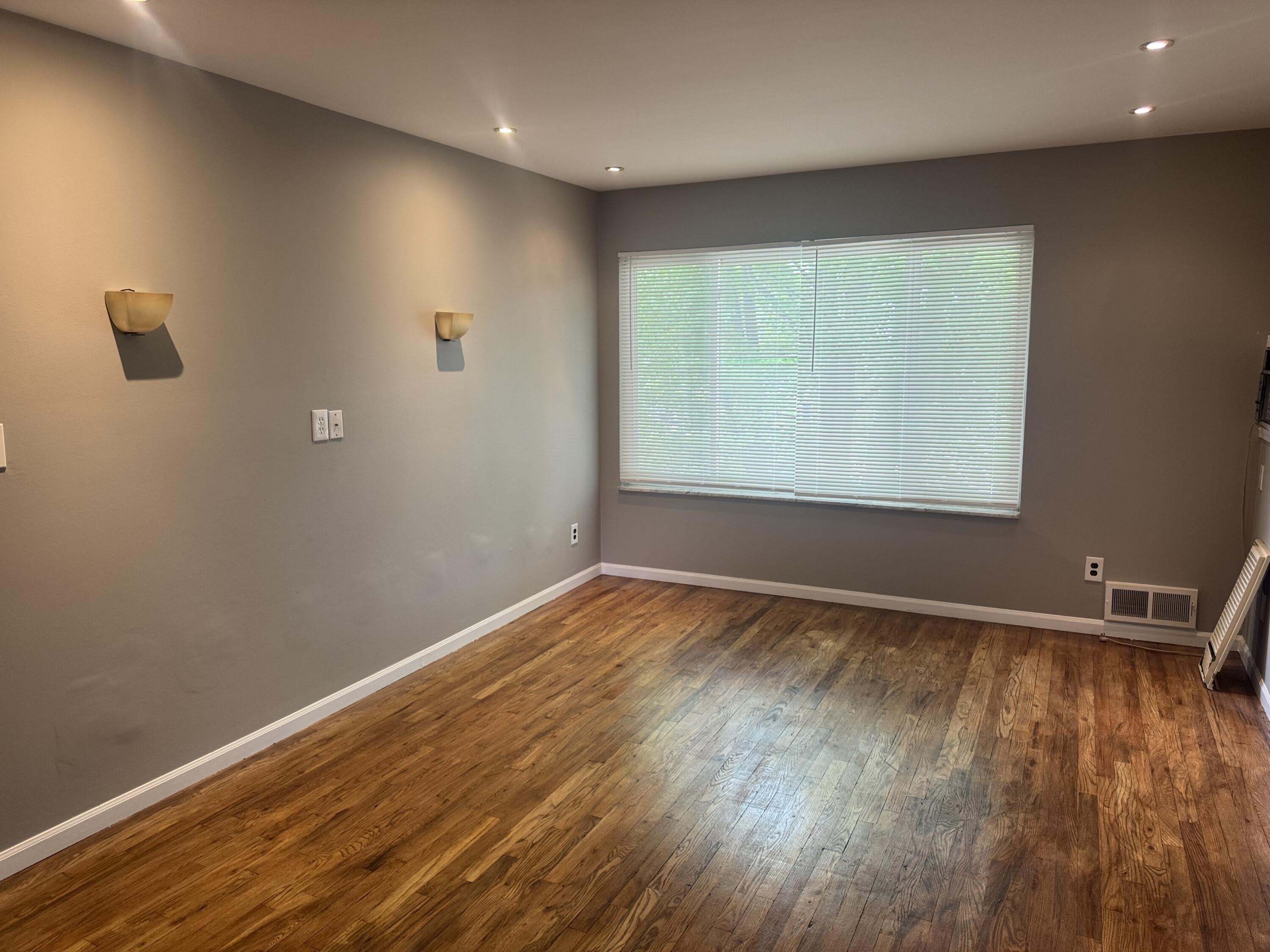4859 Mansfield Avenue – photo 4