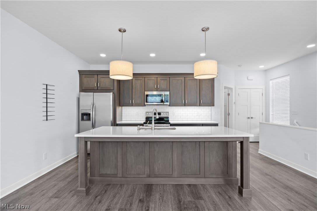 2059 W 34Th Place – photo 4