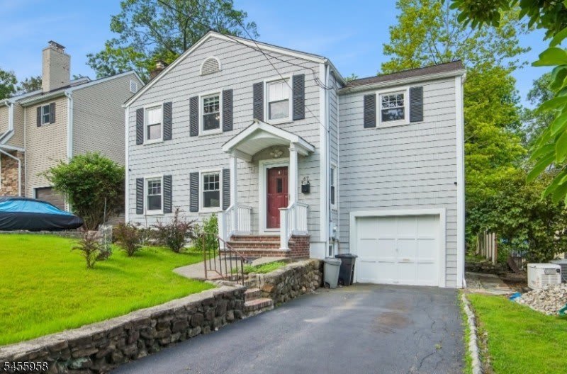 47 W Lawn Rd – photo 3