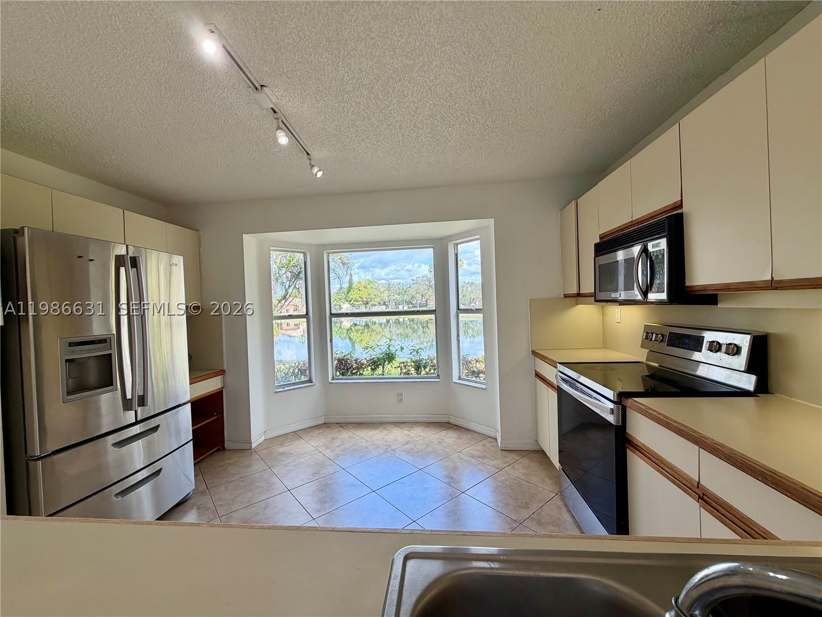 12619 NW 11th Pl – photo 5