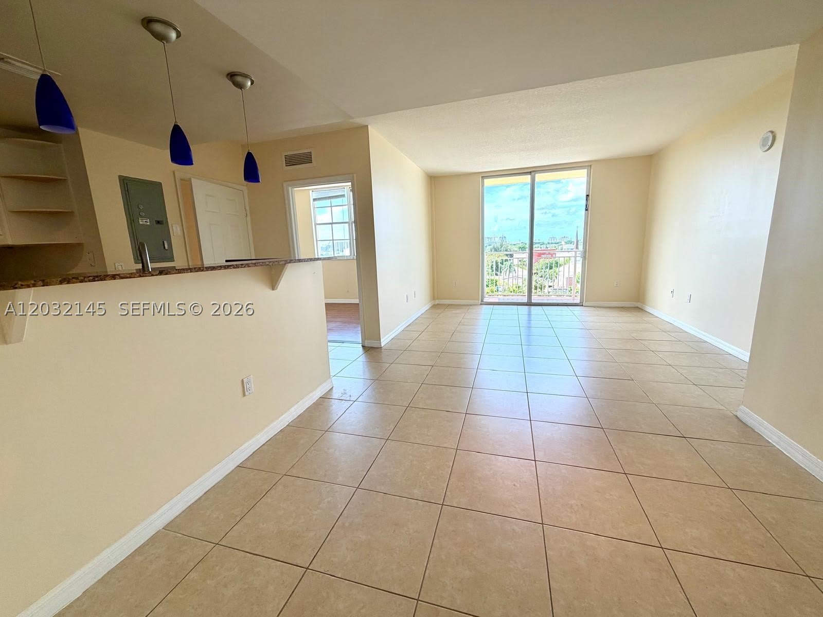 215 SW 42nd Ave – photo 2