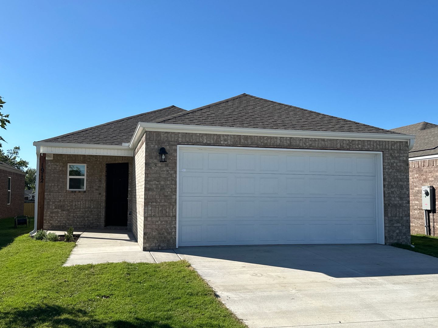 PRE-LEASING NOW! – photo 2