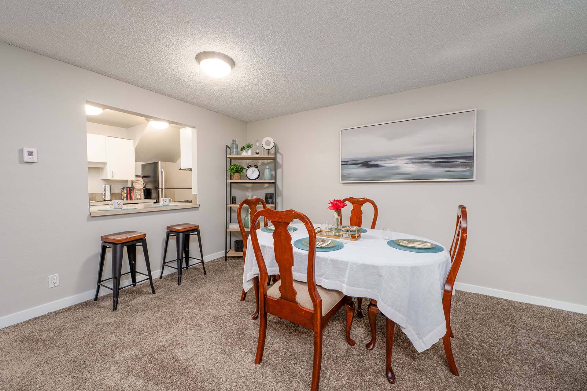 The Regent at Bellevue Way Apartments – photo 4