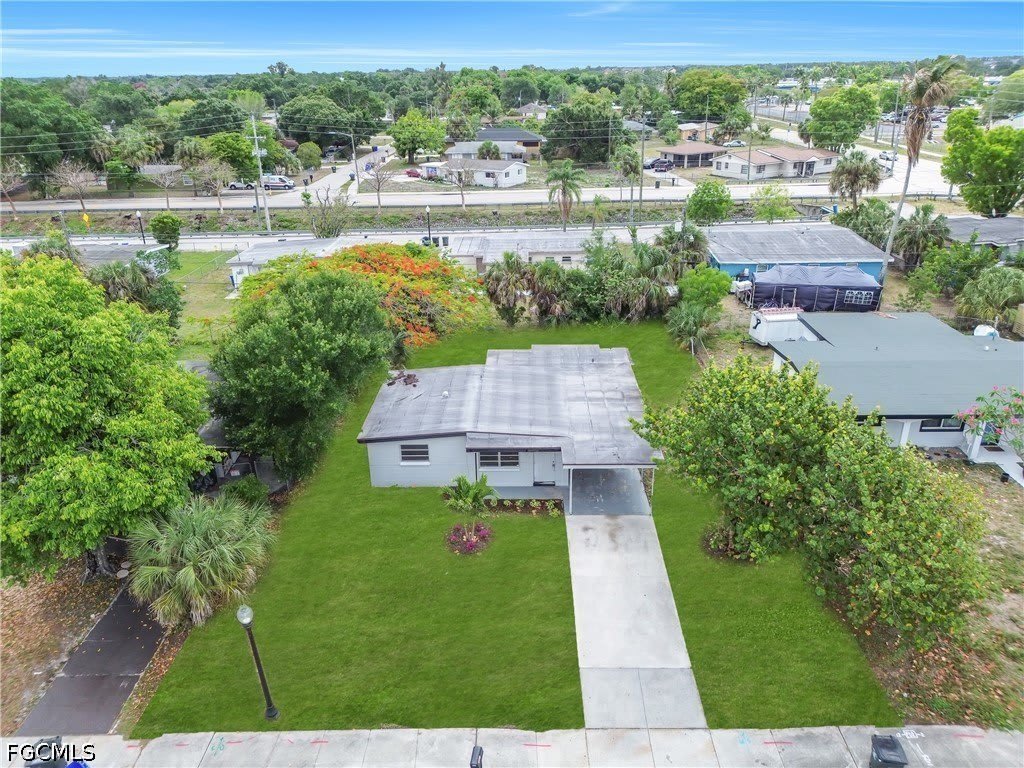 1527 Gardenia Avenue – photo 2