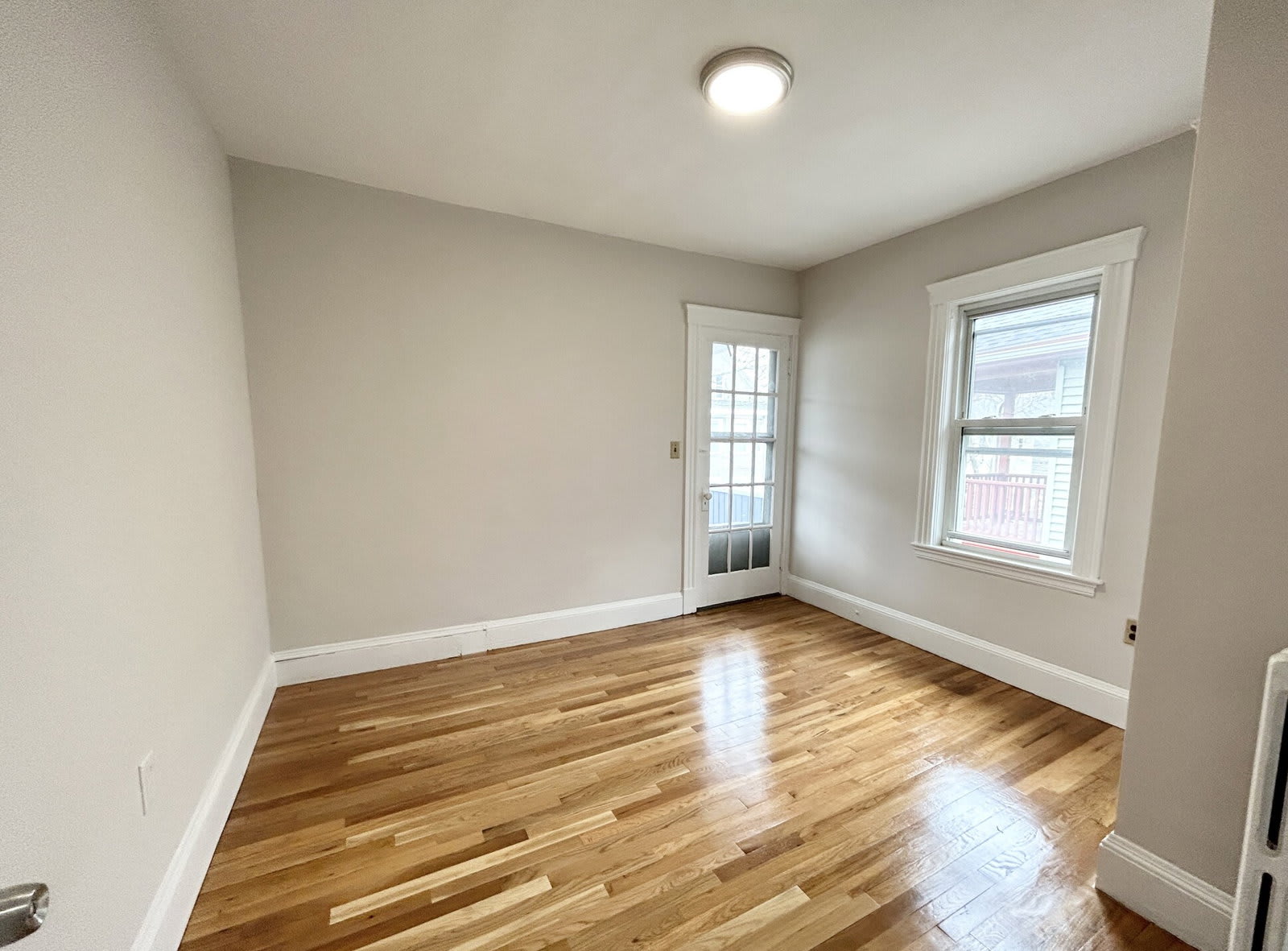 120 Hillside Street – photo 5