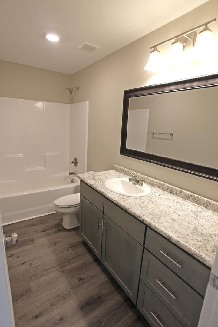 Stunning 4-Bedroom Home with Modern Amenities in Valdosta's Northlake Subdivision – photo 5