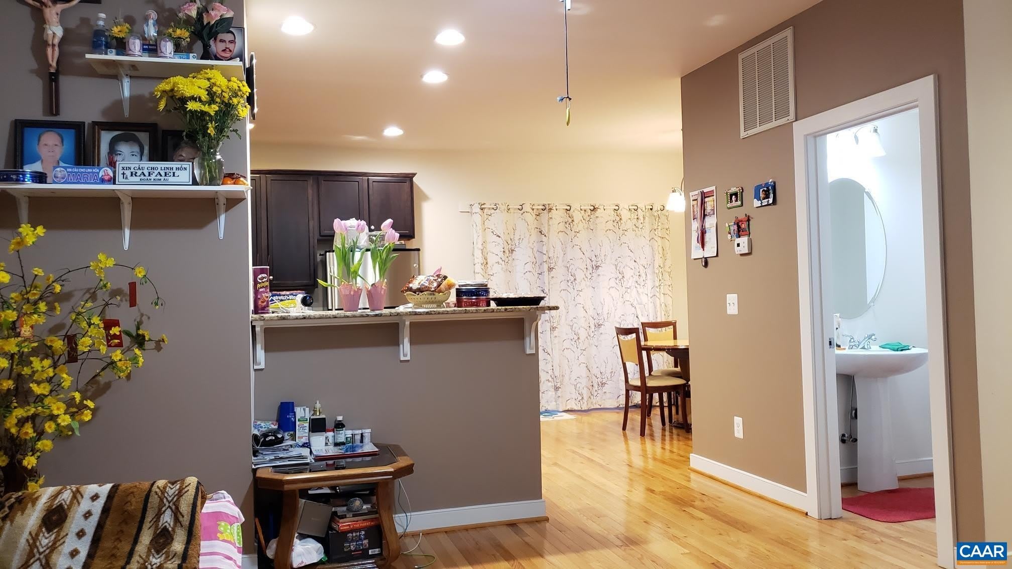103 Longwood Dr – photo 5
