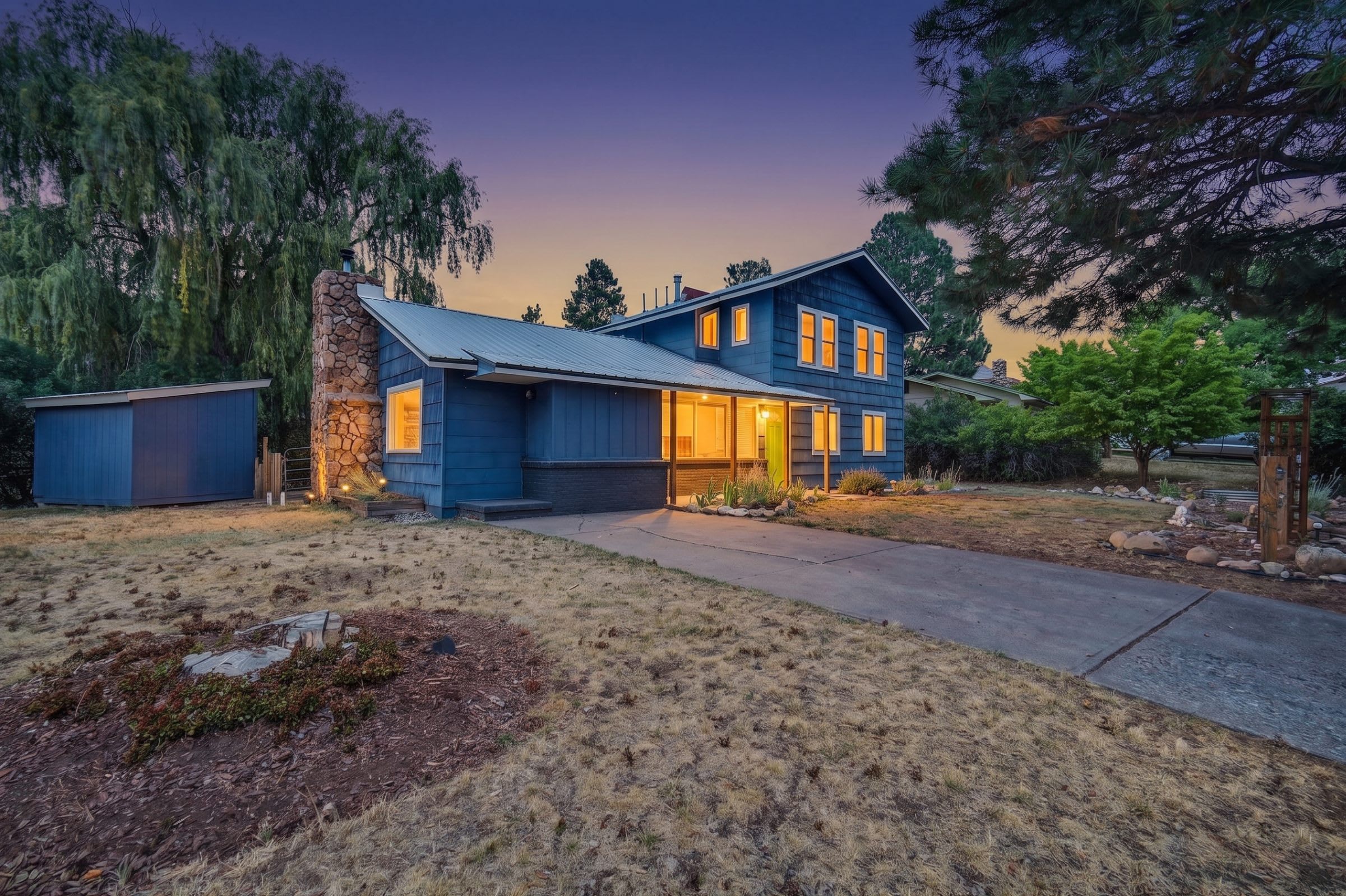 305 Mesa Drive – photo 2