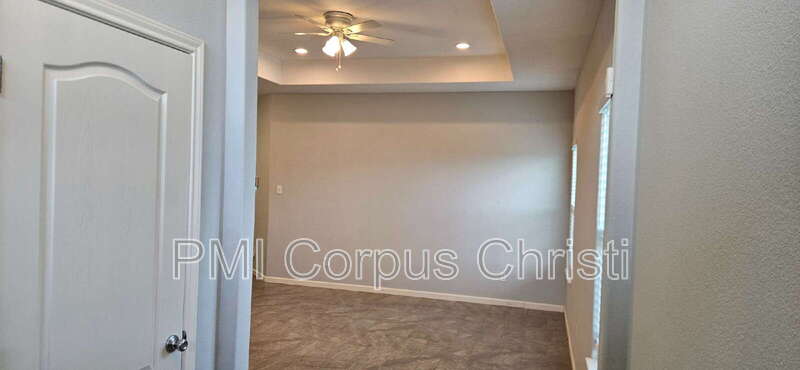 6402 Williams Drive – photo 4