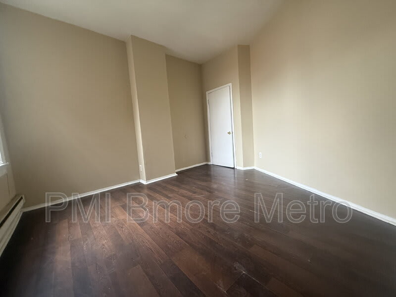 720 Newington Avenue – photo 5
