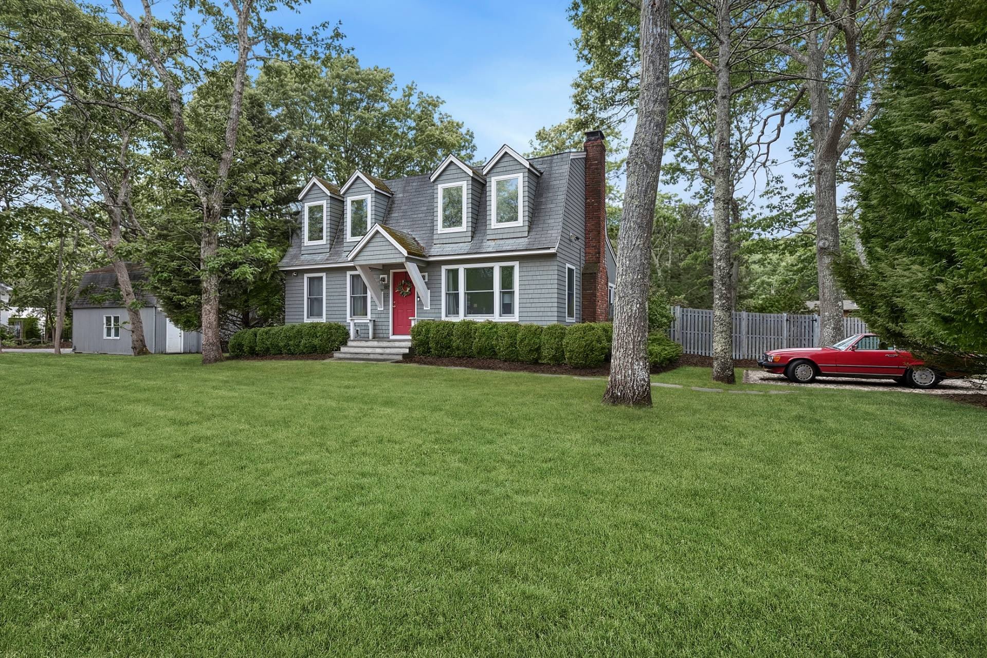687 Accabonac Road – photo 1