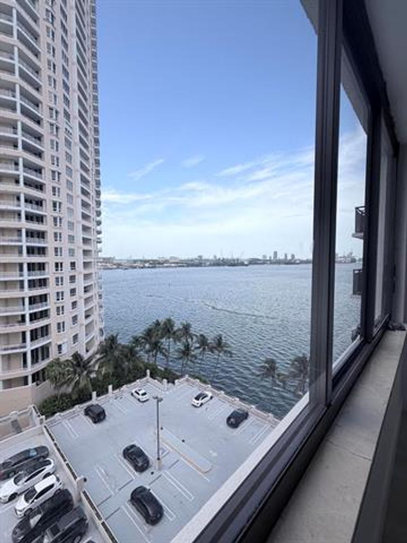 540 Brickell Key Dr cu-1224, Miami, FL 33131 – photo 2