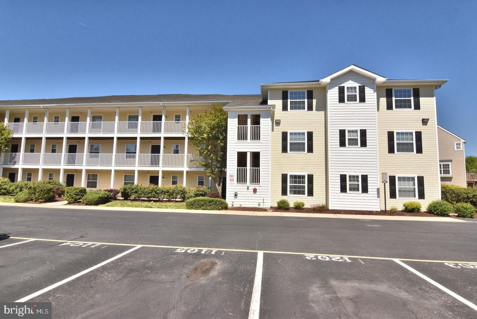 1306 CAITLINS Way – photo 2